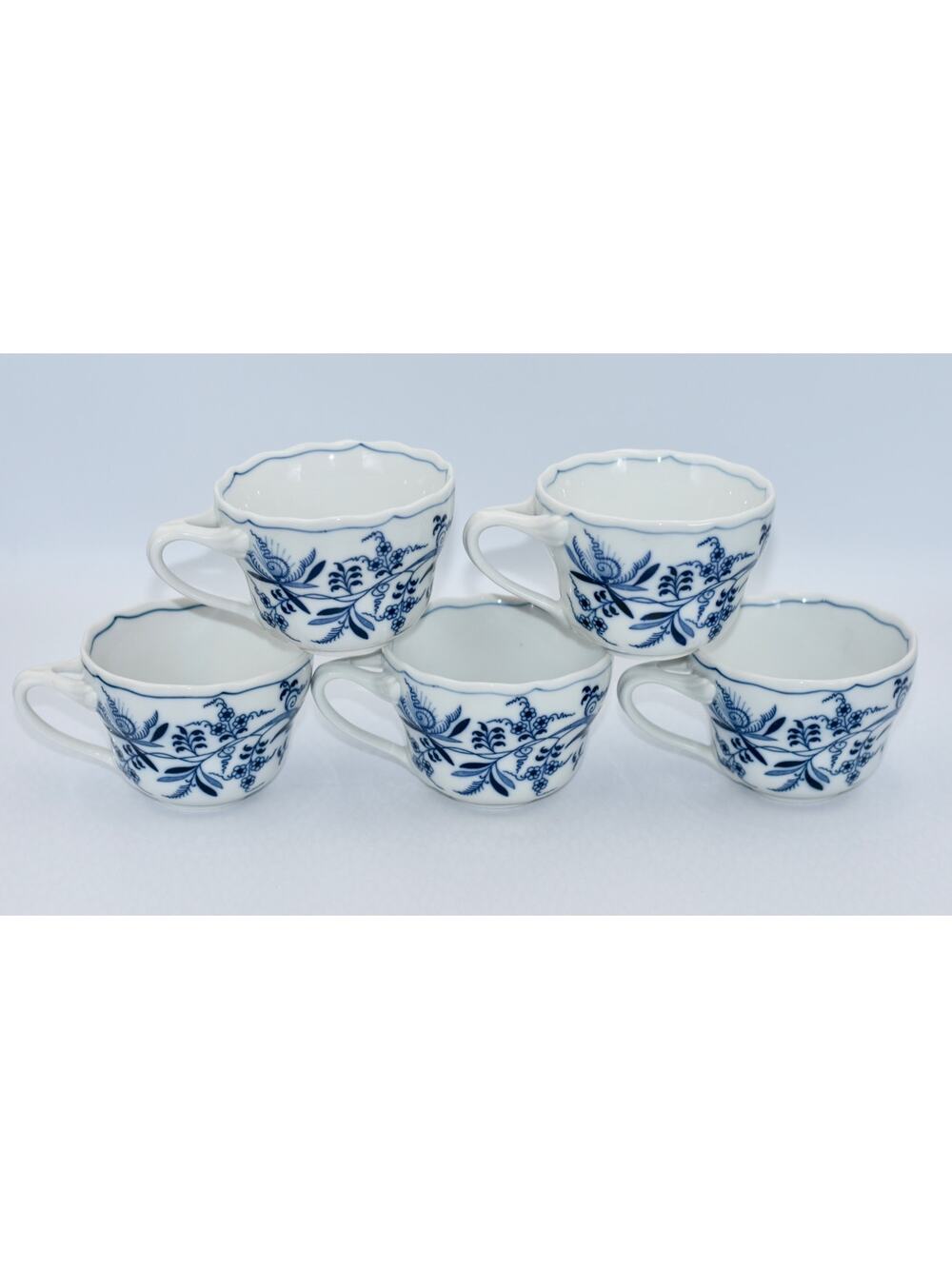 BLUE DANUBE Oversized Blue Onion Pattern Porcelain Split Handle Coffee Tea Cups